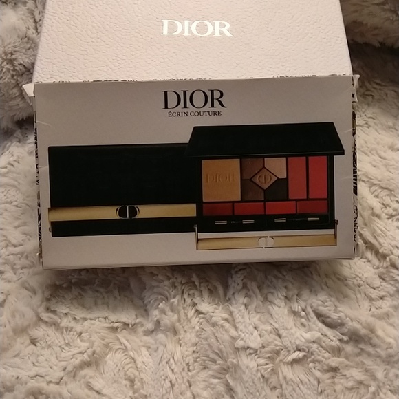 Dior 2021 LE Ecrin Couture Palette: Atelier of Dreams - Picture 3 of 17